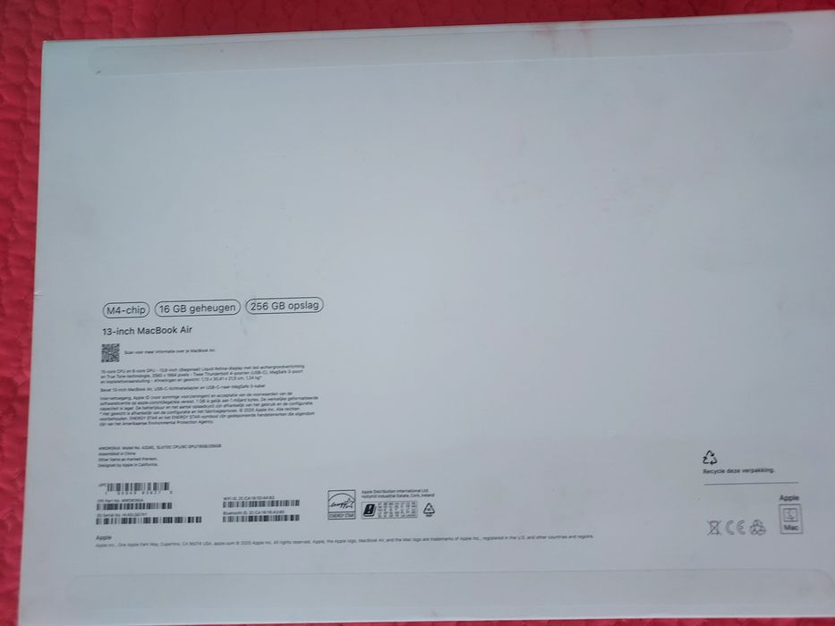 Apple MacBook Air 13" (2025) M4