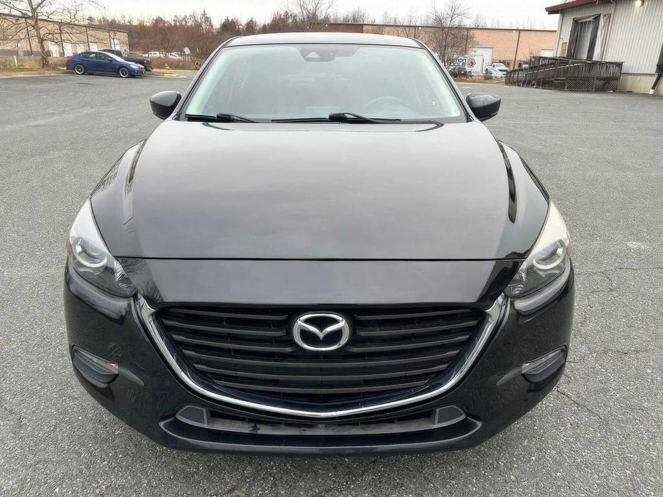 Mazda 3 Touring      2018