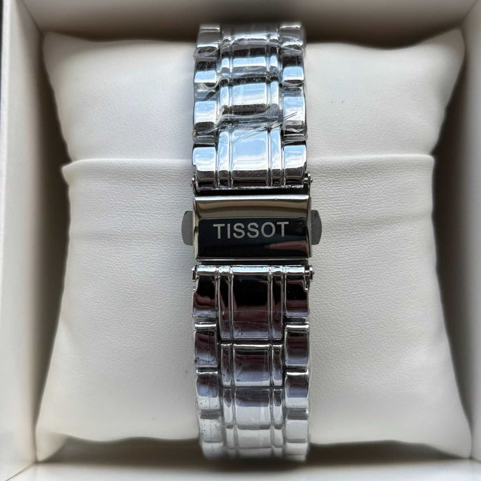 Чоловічий годинник Tissot на браслеті срібного кольору з датою | 43 mm