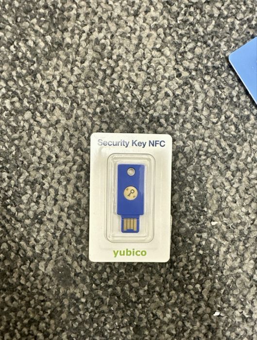 Вживані ключі безпеки Key Yubikey Yubico NFC 2FA FIDO U2F FIDO2
