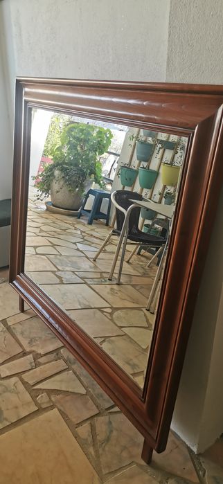 Espelho com armação madeira castanho