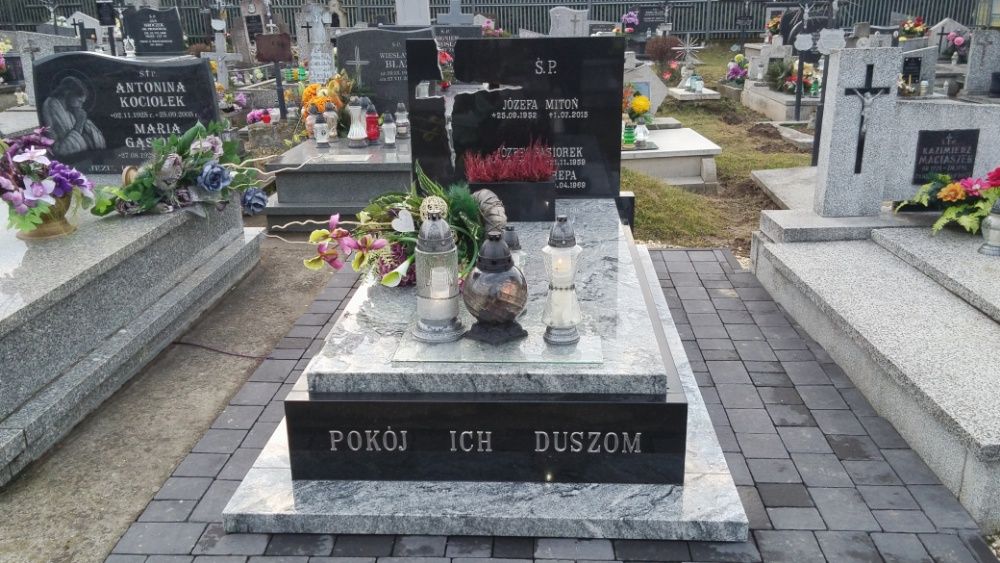 Nagrobki,Grobowce, Bochnia