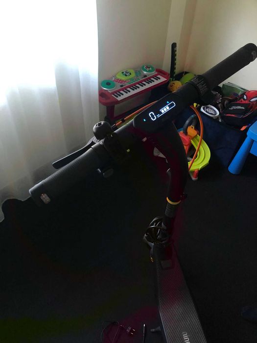 Trotinete Ninebot E2 PRO comprada há 3 meses Vendo ou Troco