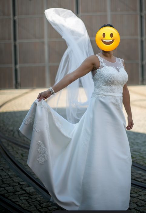 Sukienka / Suknia ślubna w kolorze śmietanki / ecru
