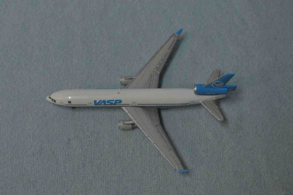 Metal - Boeing McDonnell Douglas MD-11 - Vasp