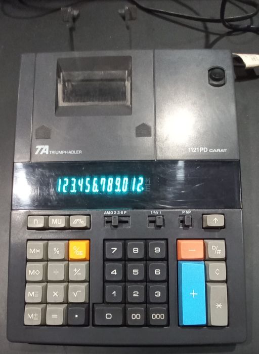 Calculadora de papel Triumph Adler
