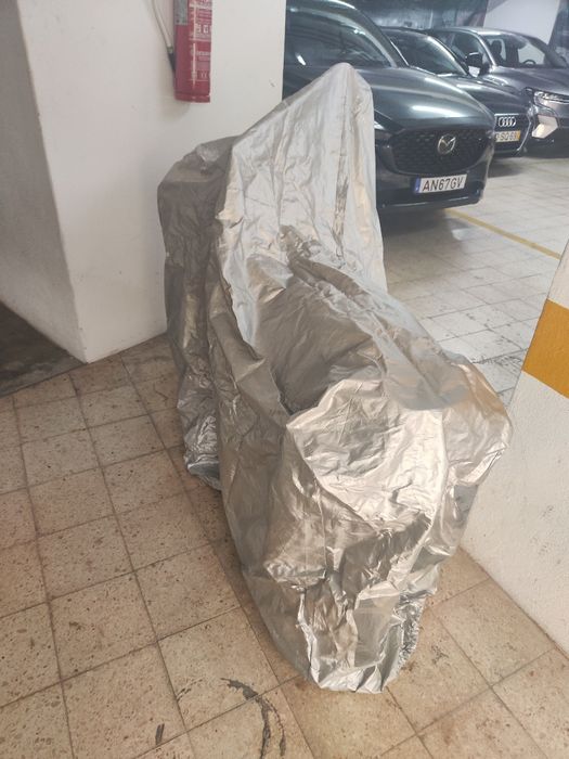 Capade mota impermeavel