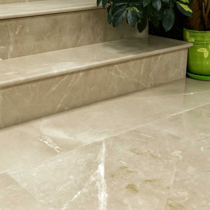 Stopień marmurowy Crema Marfil poler 135x33x2/3 cm schody stopnie trep
