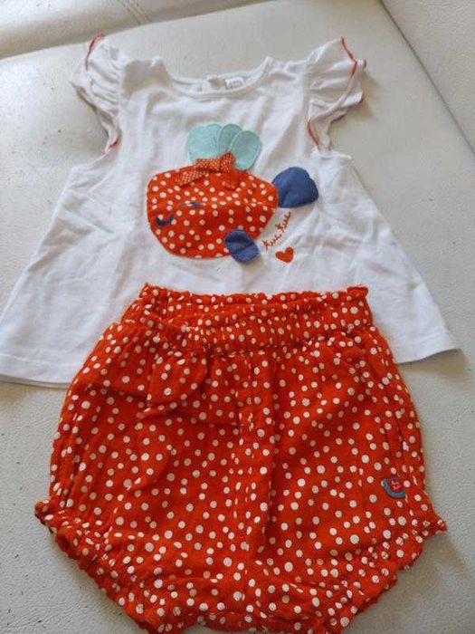 Pack de roupa da marca Tuc Tuc em tons de vermelho e azul