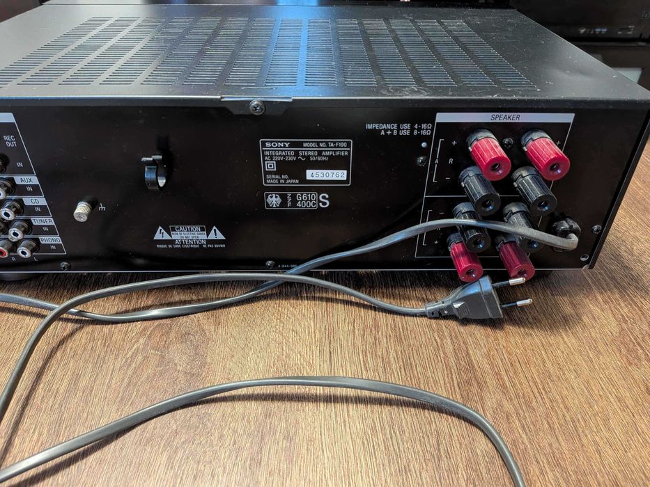 Wzmacniacz Sony F190