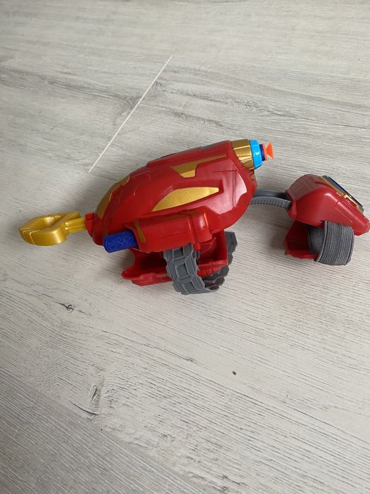 Nerf Бластер Hasbro Рукавичка Залізна людина Iron Man