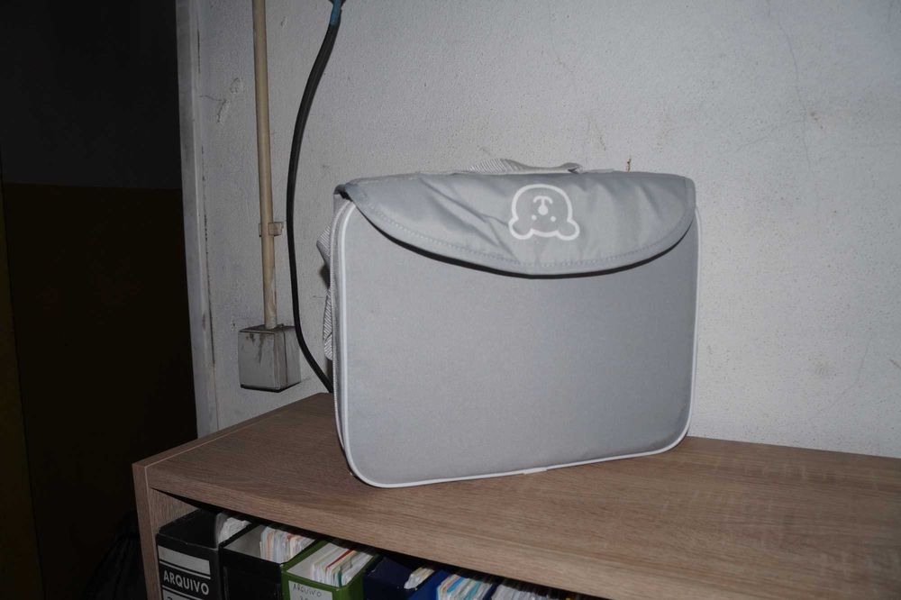 Cadeira de papa portátil (ou assento elevatório de viagem)