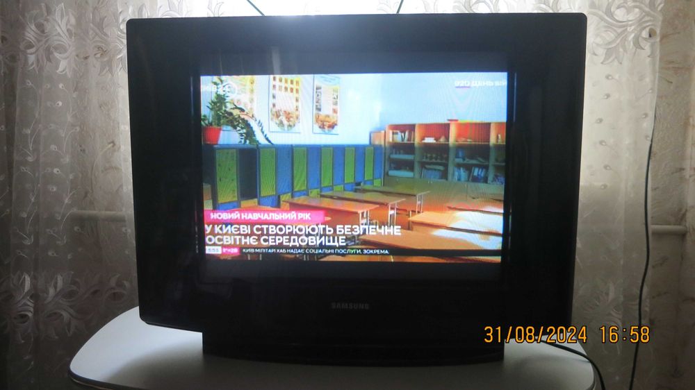 Телевизор Samsung 21” CS21Z57ZQQ (широкоугольная развертка) с пультом