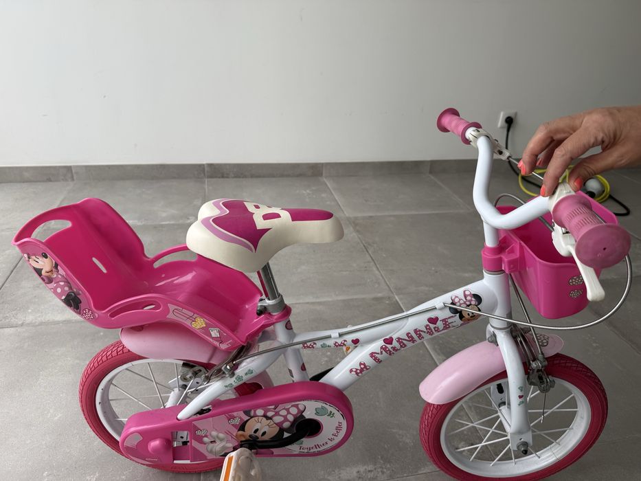 Bicicleta de menina rosa