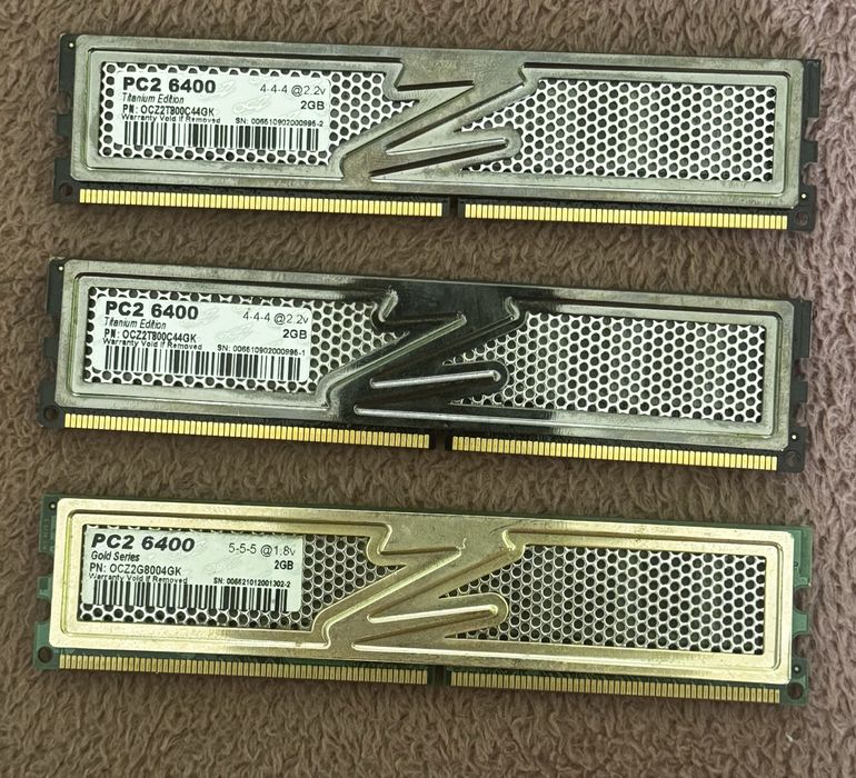 Pamięć 3 x 2GB DDR2 PC2 6400