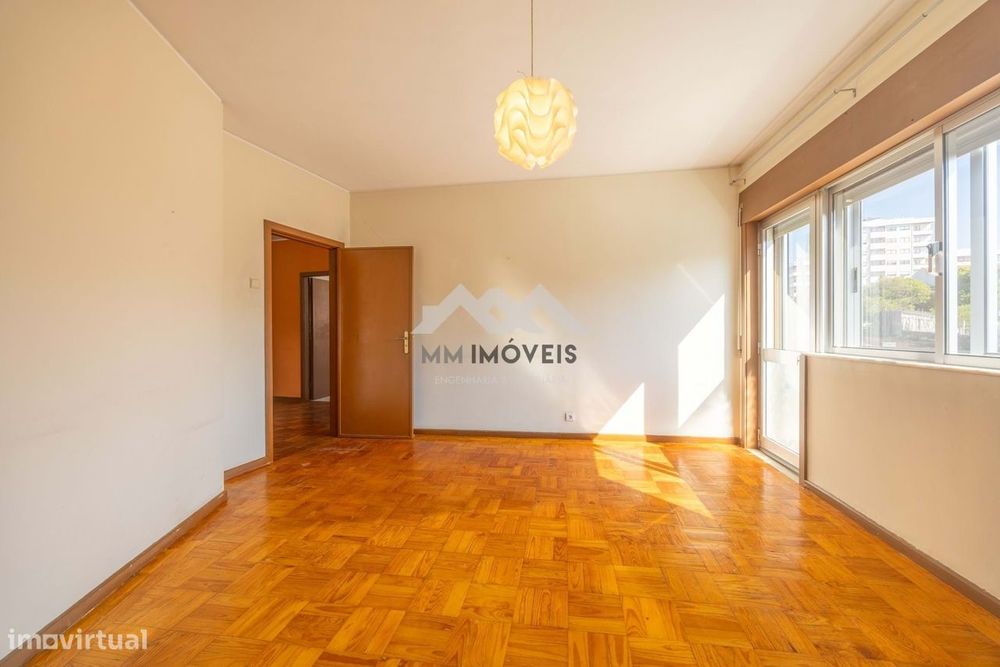 Imóvel Único: Habitação + Espaço Comercial | Excelente Oportunidade de