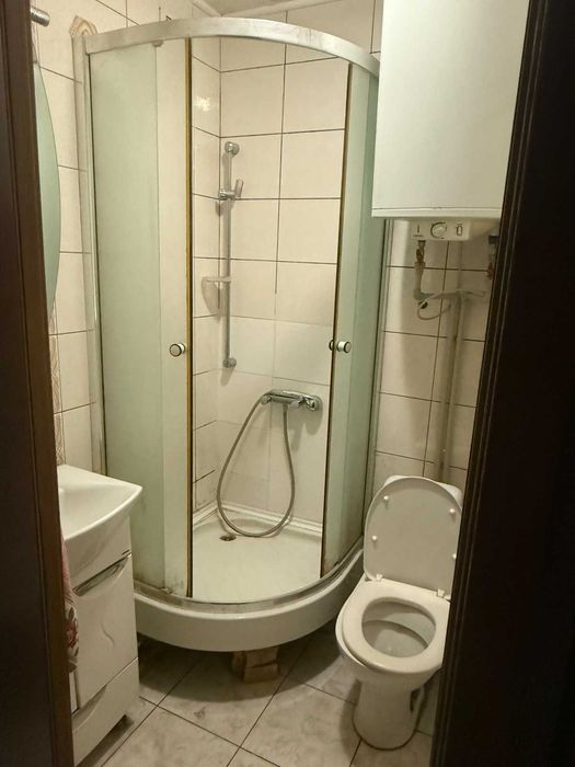 Підселення дівчини