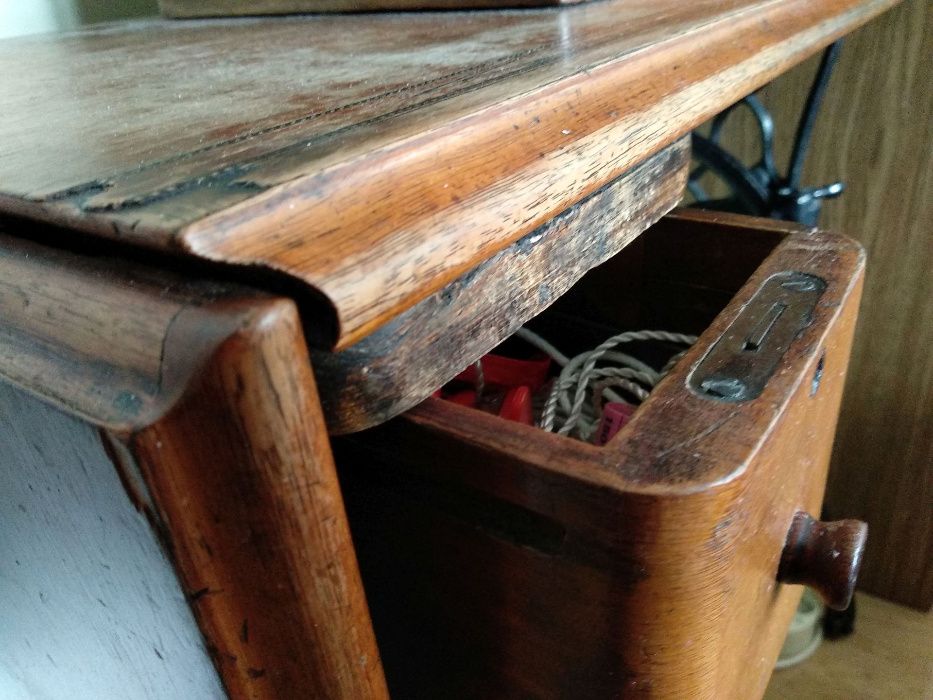 Singer zabytkowa maszyna do szycia kompletna