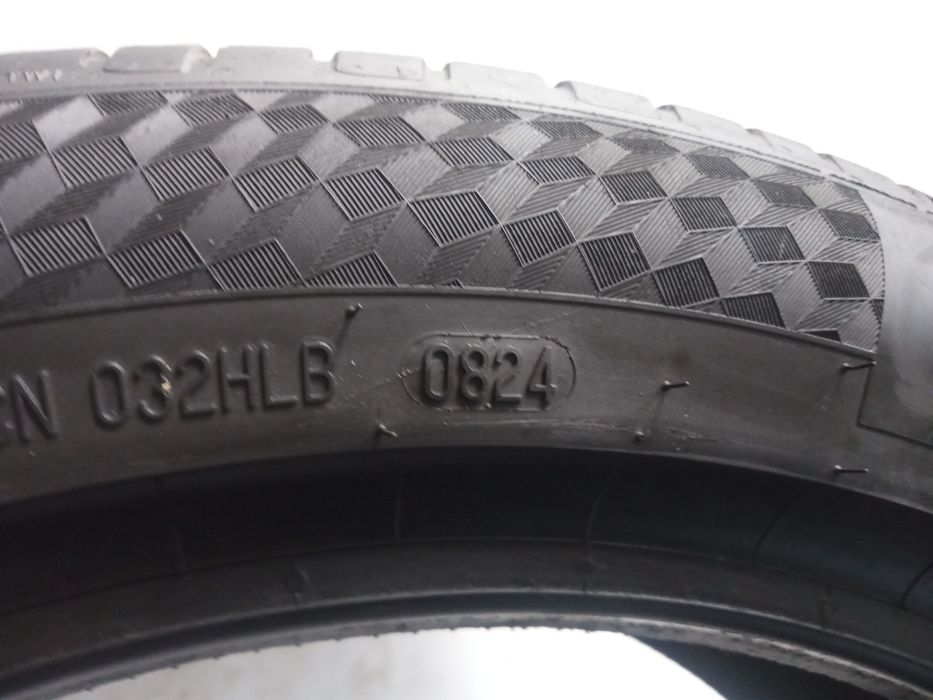 Opona letnia 215/50R17 Continental Ultracontact  6.6mm 24r