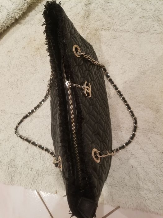 Сумка Chanel кожаная Франция
