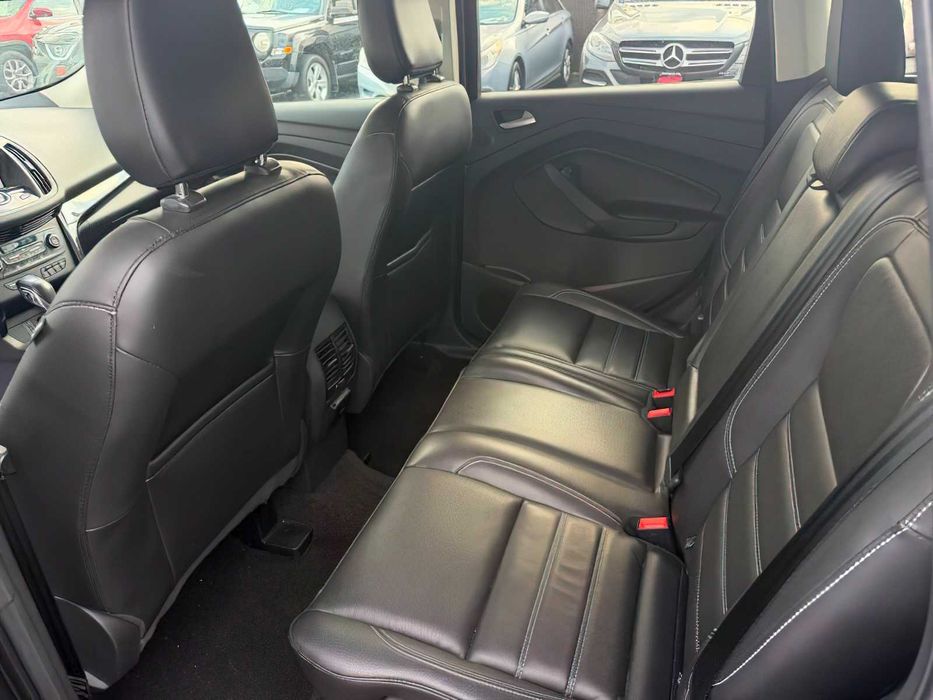 Ford Escape Titanium      2018