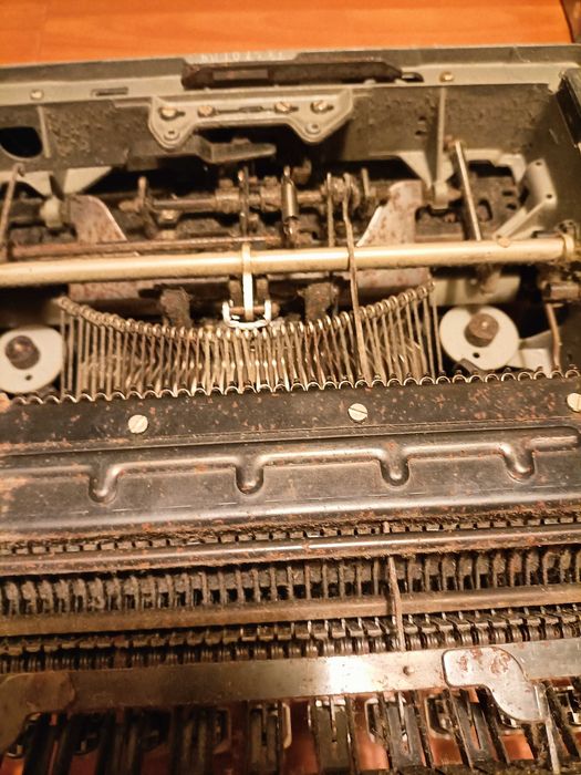 Máquina de Escrever Remington Travel-Riter Deluxe Vintage/Restauro