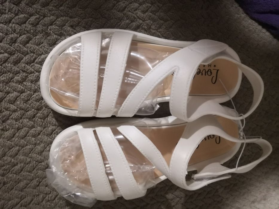 Босоножки, сандалии