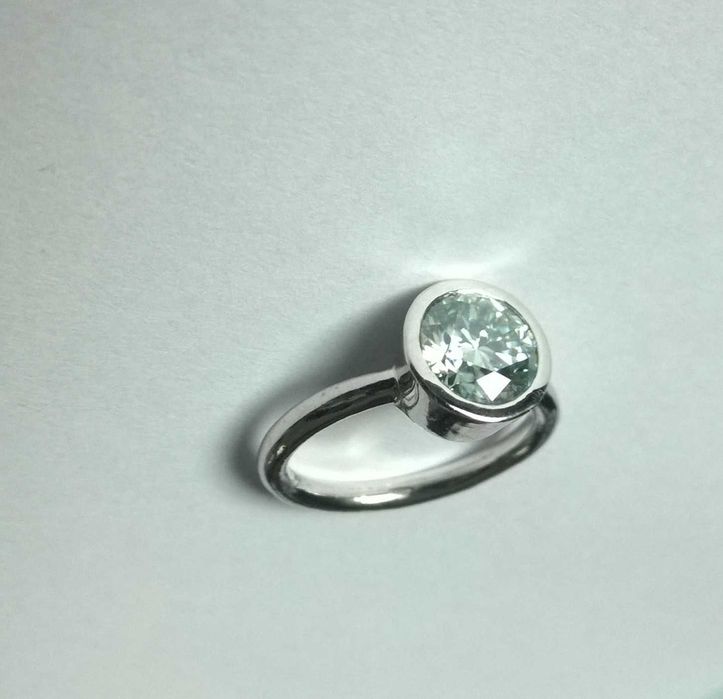 Srebrny pierścionek z moissanitem  3 ct (+ )  r. 16 (16.5) , VVS1