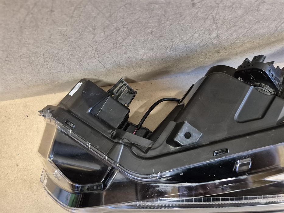 Lampa reflektor full led nissan leaf ll lewy europa
