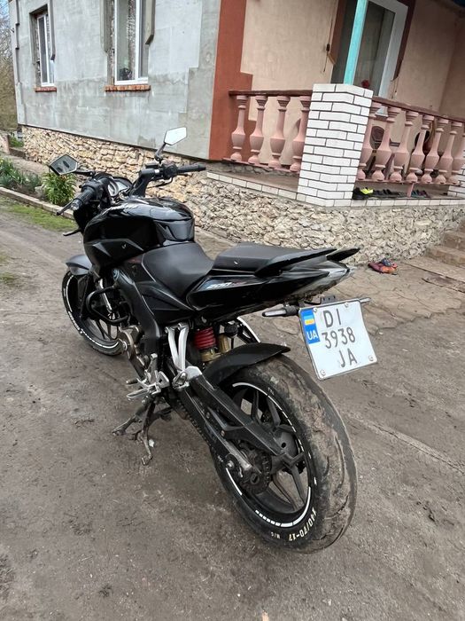 Bajaj pulsar ns 200