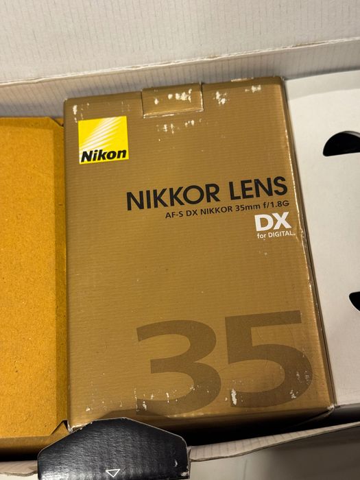 Фотоапарат Nikon D5100 + 35mm f/1.8G + 18-70mm ED (повний комплект)