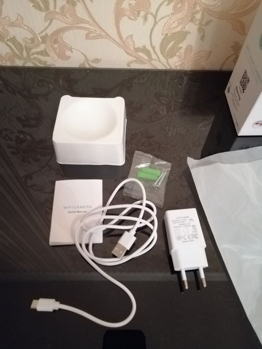 Кімнатна міні камера