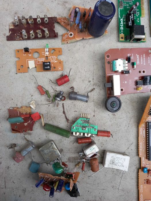 плати телевізора ссср радіодеталі плати