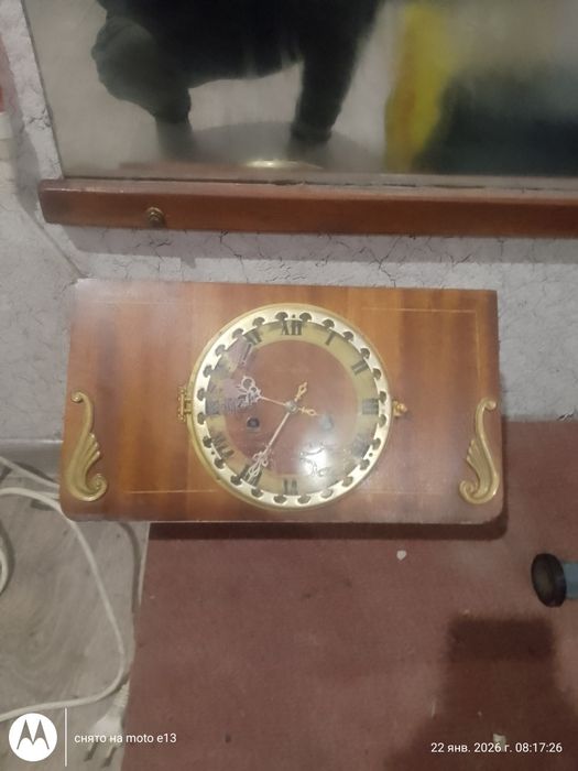 Продам настольные часы