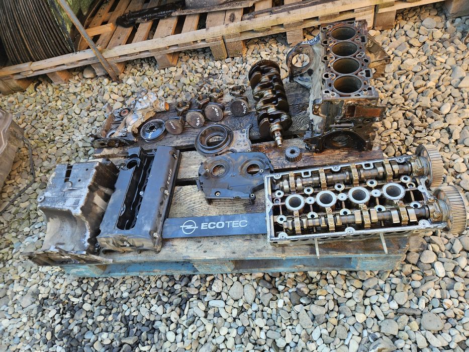 Розбирається Мотор 1.6 бензин  Z16XEP Опель Астра Зафіра Меріва Корса