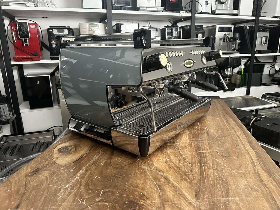 Кавомашина La Marzocco GB5 AV 2 gr gray