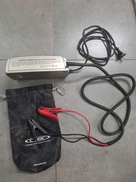 Prostownik automatyczny CTEK 56-734, 230 V, 24 V