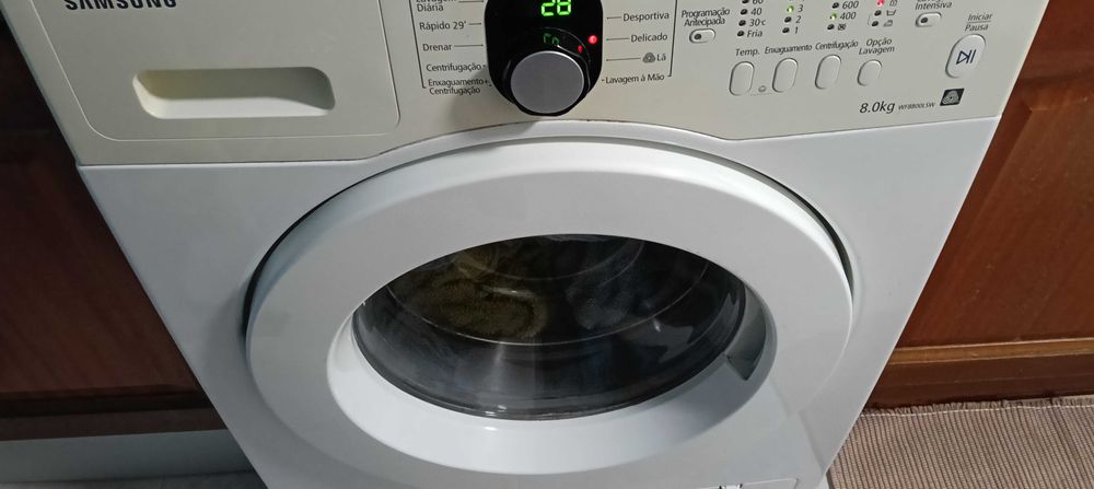Maquina de lavar roupa