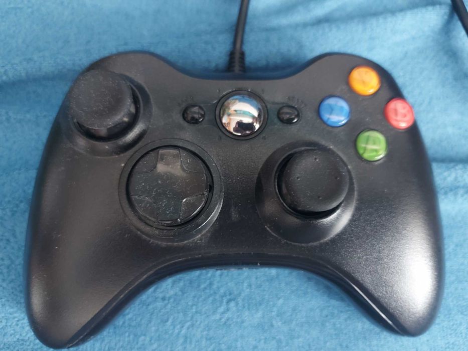 Kontroler Xbox 360 kontabilny z komputerem PC