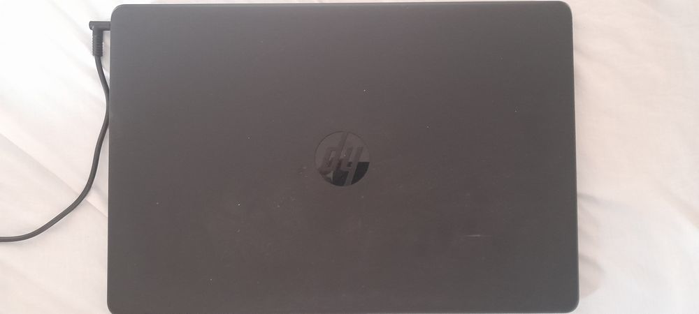 Laptop na sprzedaż