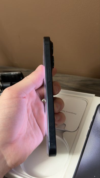 Sprzedam iPhone 15 Pro 128GB Stan bardzo dobry!