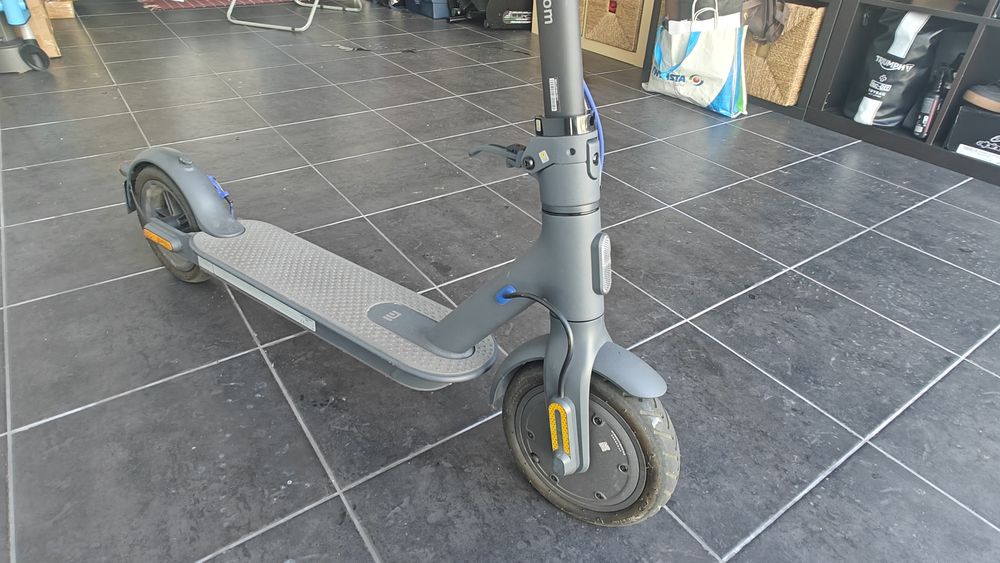 Trotinete elétrica Xiaomi Mi Scooter 3 NOVA