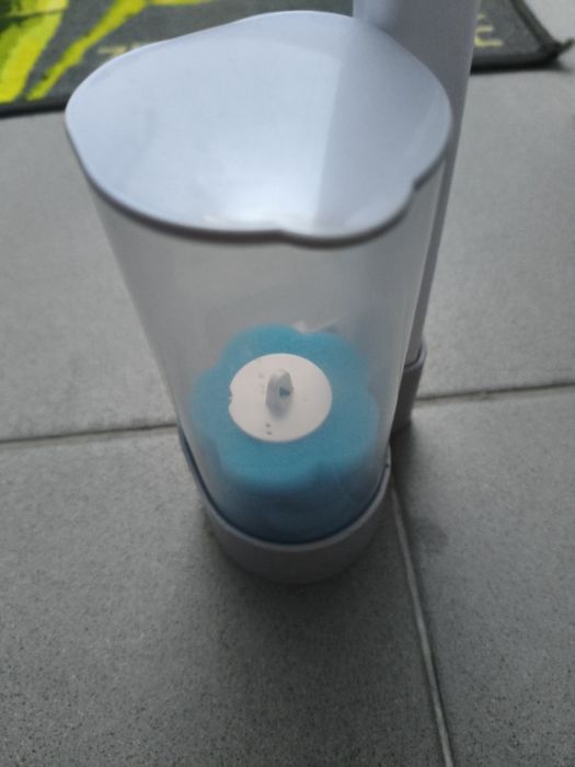 Escova de sanita perfurmada