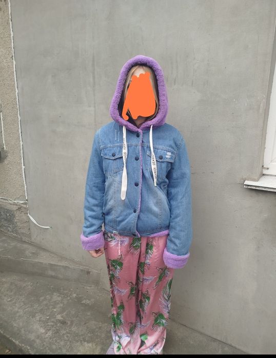 Куртка джинсовая