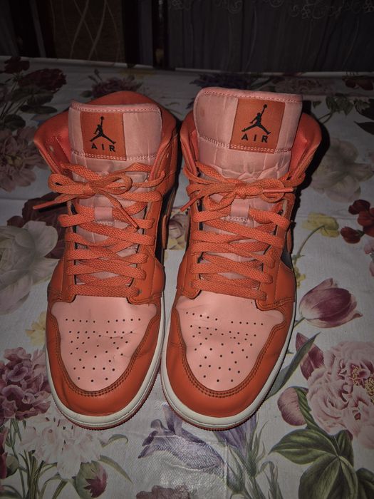 Buty Jordan 1 Mid