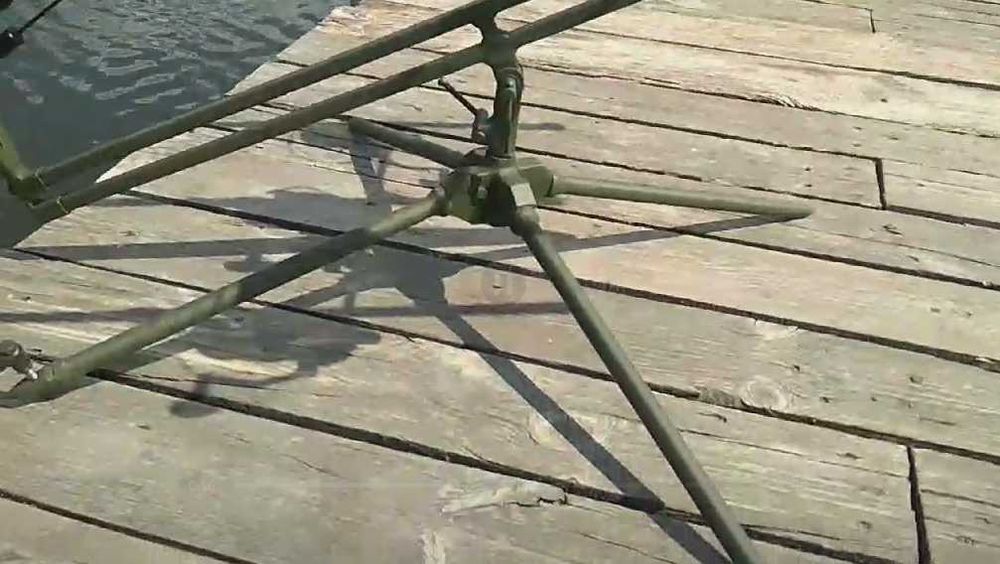 Продам металевий Rod Pod для 3 вудок — карпова підставка "качелька"