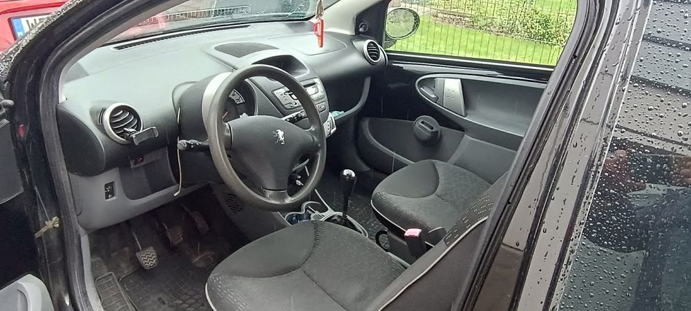 Peugeot 107 Hatchback 3d Facelifting 1.0 12V 68KM