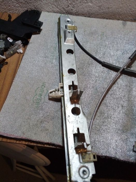 Elevador esq frente megas 2