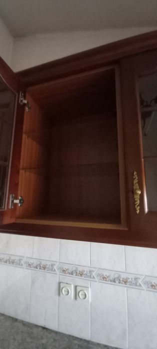 Móveis de cozinha em madeira