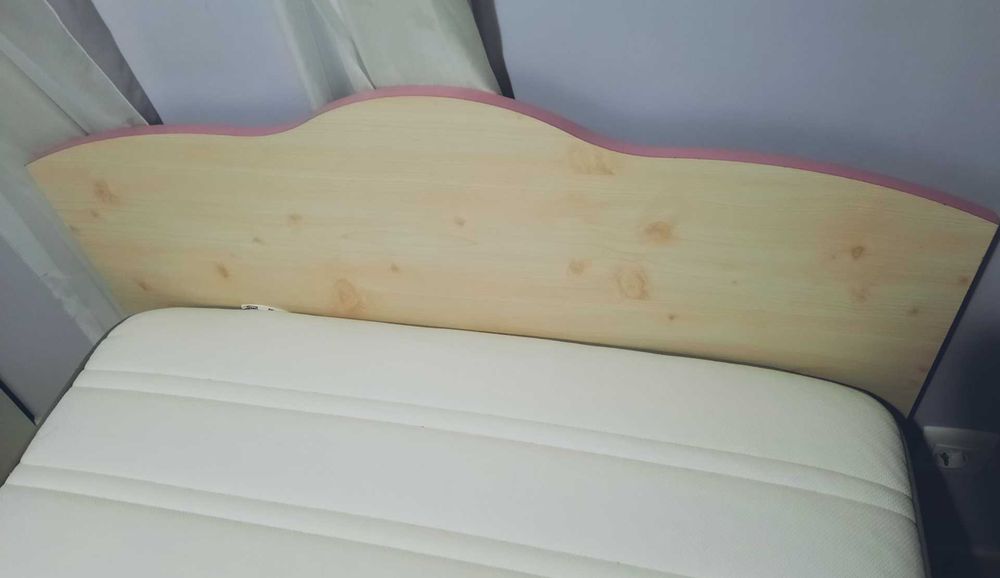 Cama solteiro menina